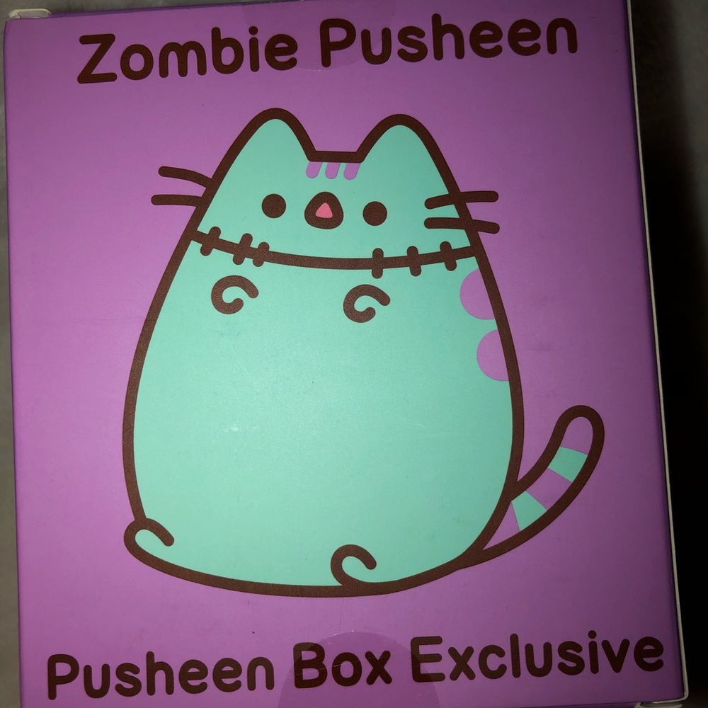 Pusheen Box Exclusive Vinyl Zombie Figure